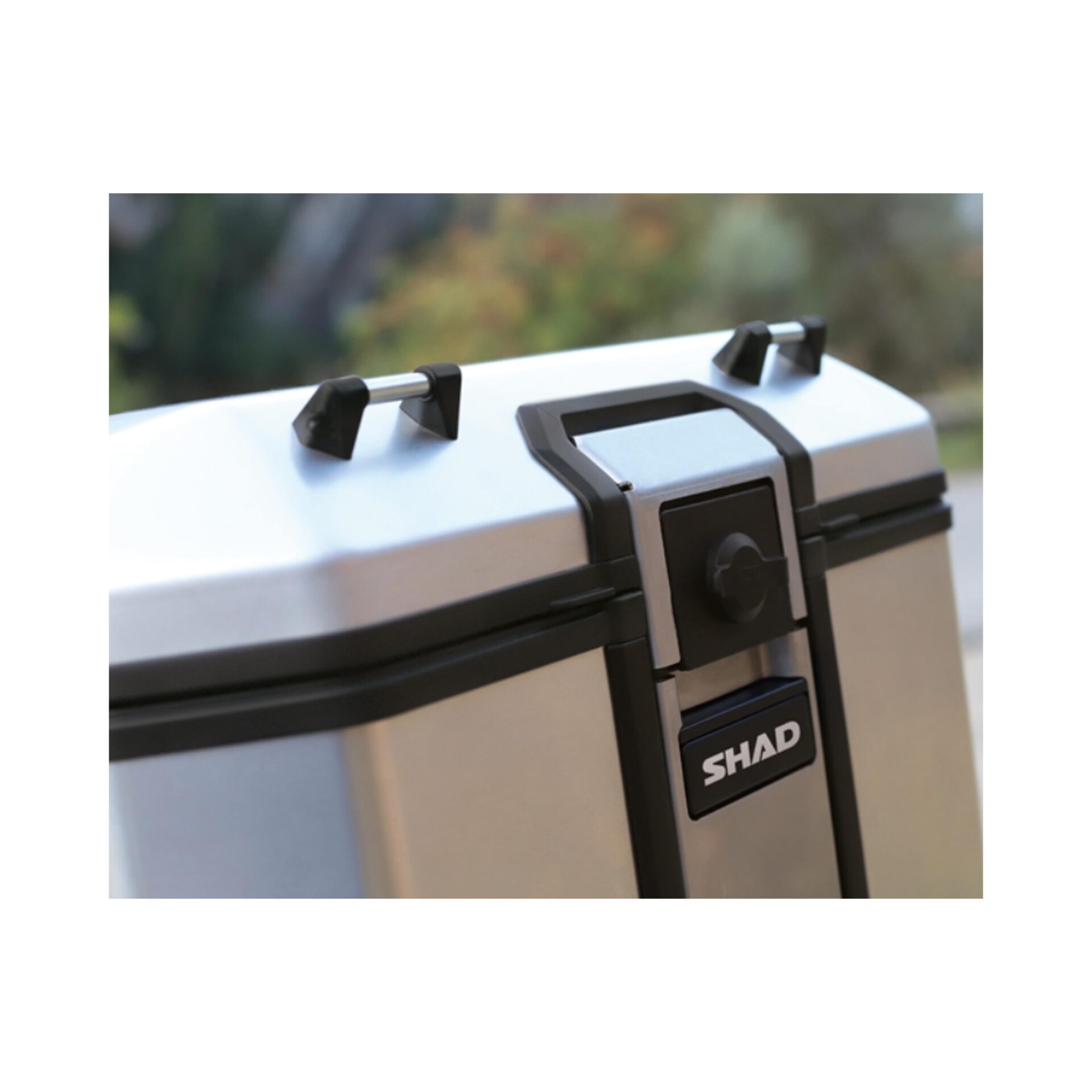 shad-top-case-tr48-terra-ba-l-trasero-de-aluminio-endurecido-capacidad-1-casco-t image 7