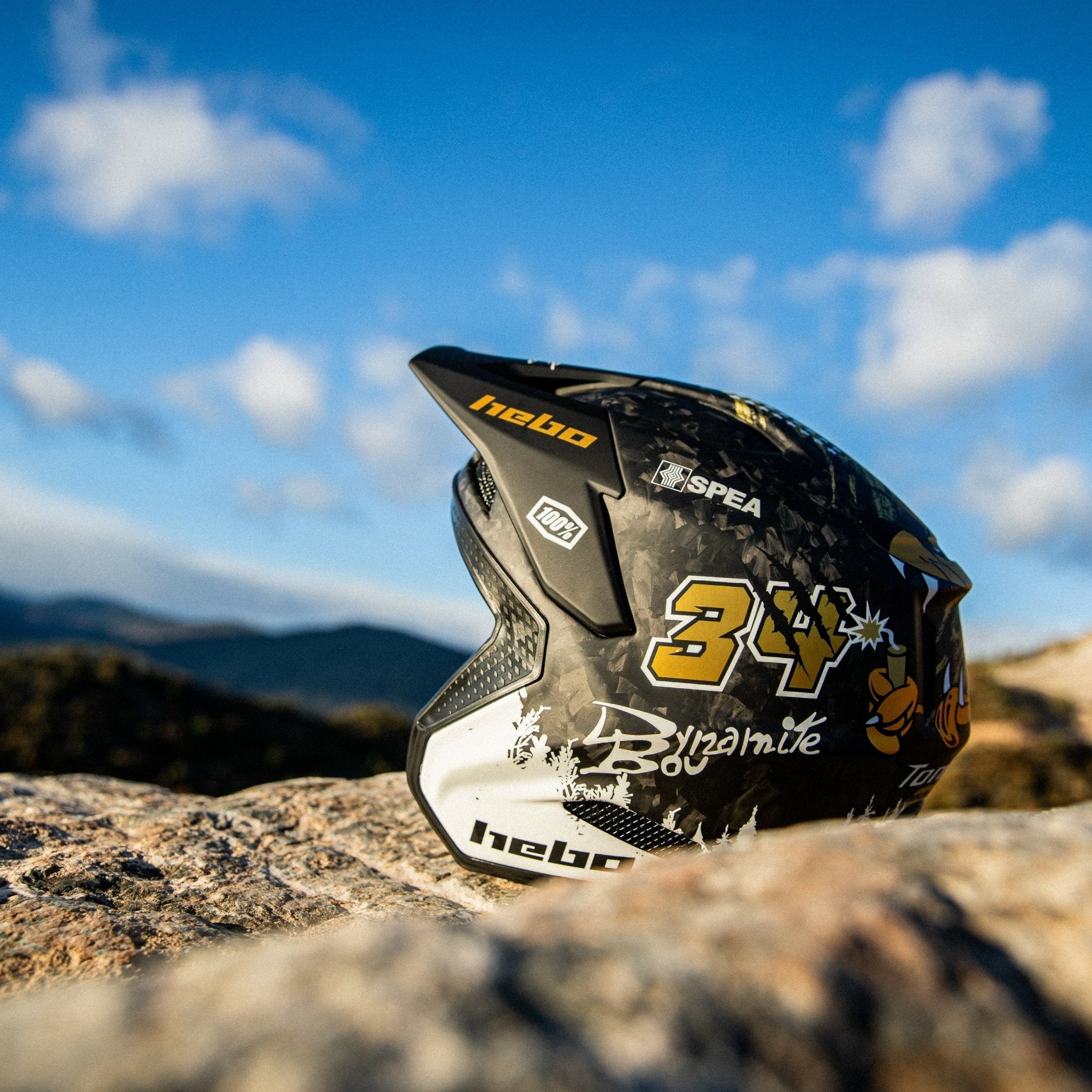 hebo-casco-toni-bou-edici-n-limitada-34-318-unidades-forjado-de-carbono-negro-y- image 4
