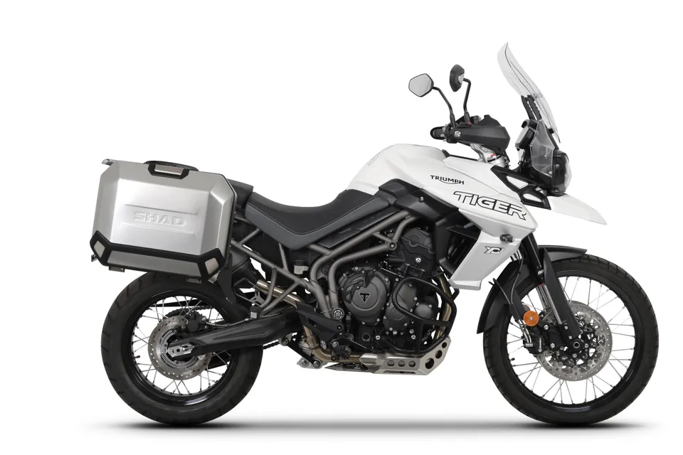 shad-4p-system-fijaci-n-lateral-triumph-tiger-800-soporte-para-maletas-y-bolsas- image 1