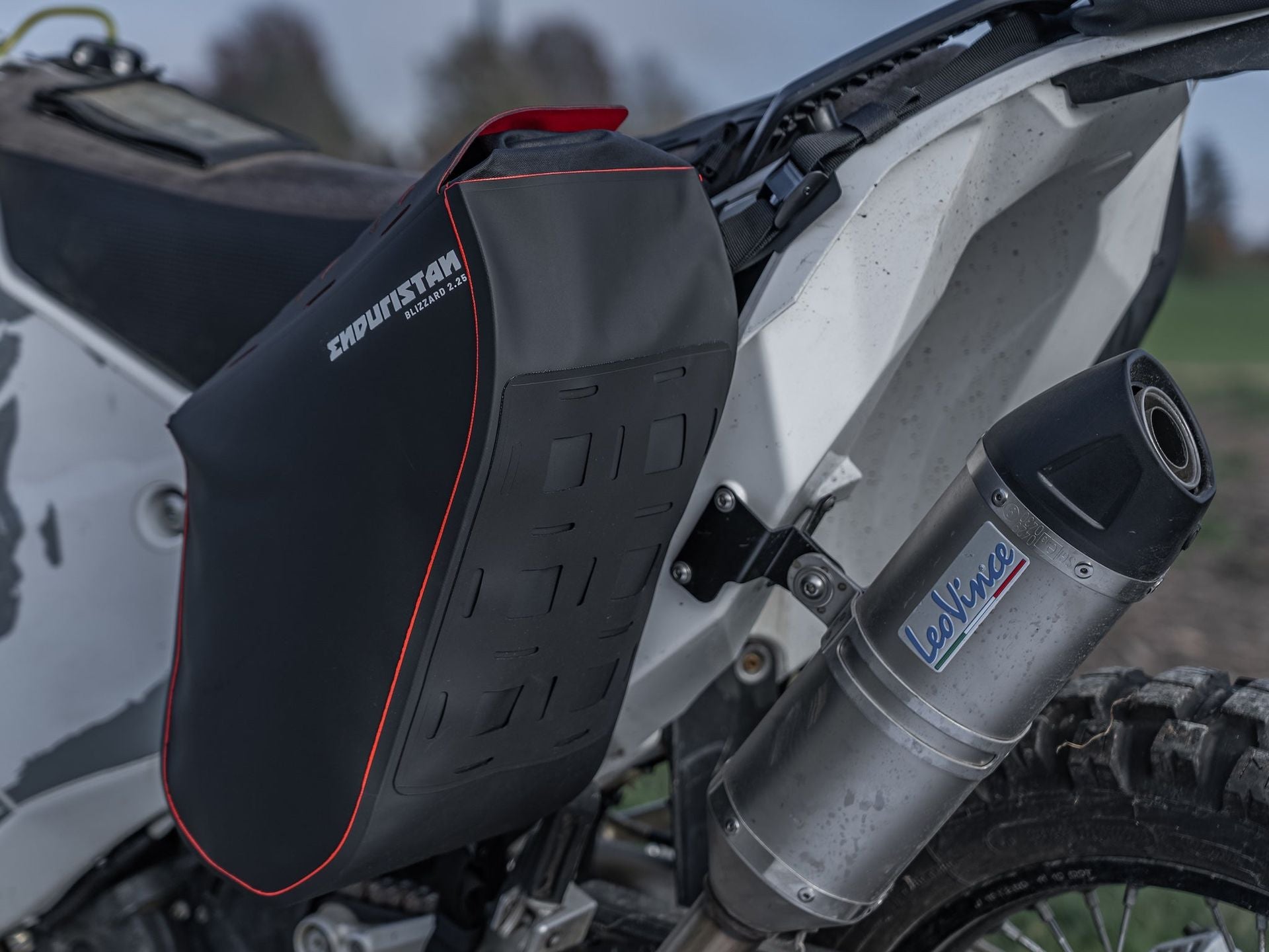 enduristan-blizzard-2-25-alforjas-laterales-para-moto-de-aventura-con-sistema-cr image 8
