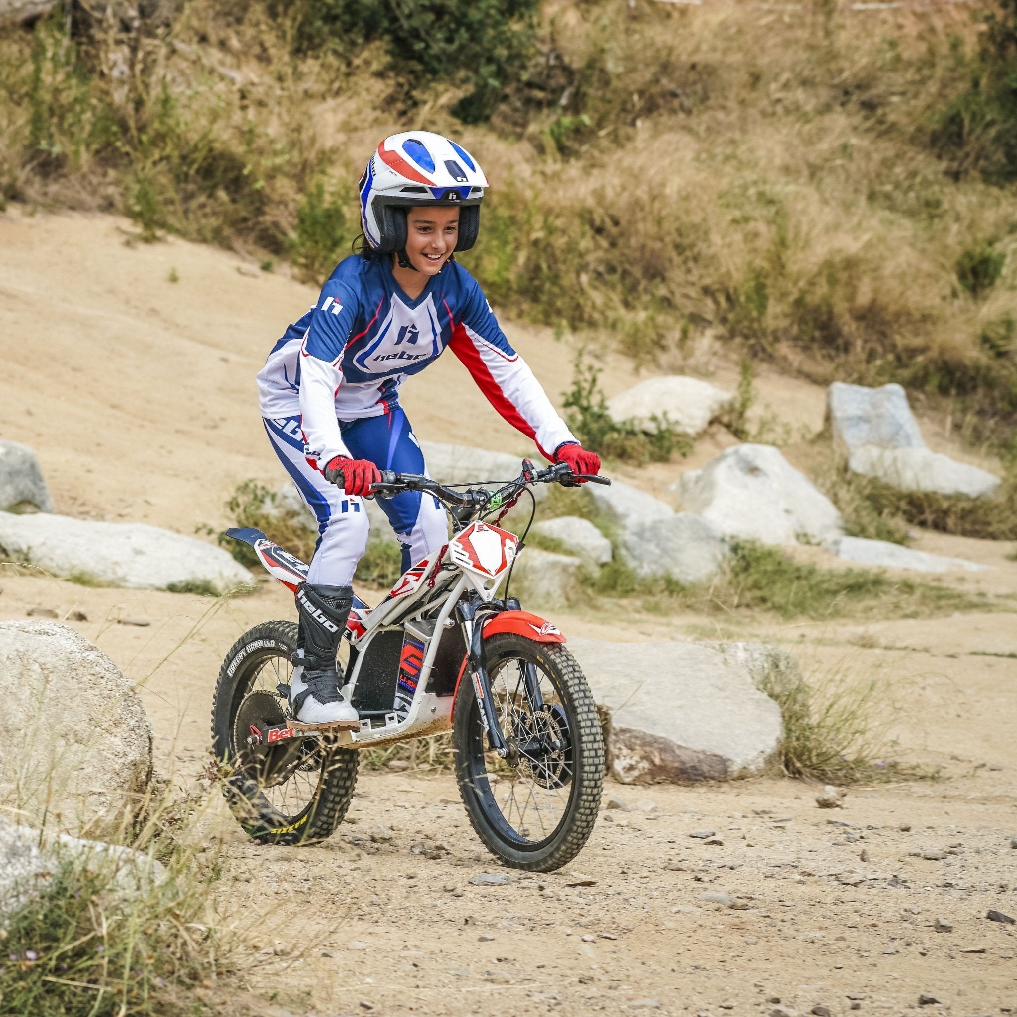 hebo-camiseta-pro-trial-classic-junior-blanca-tejido-reciclado-dry-clim image 3