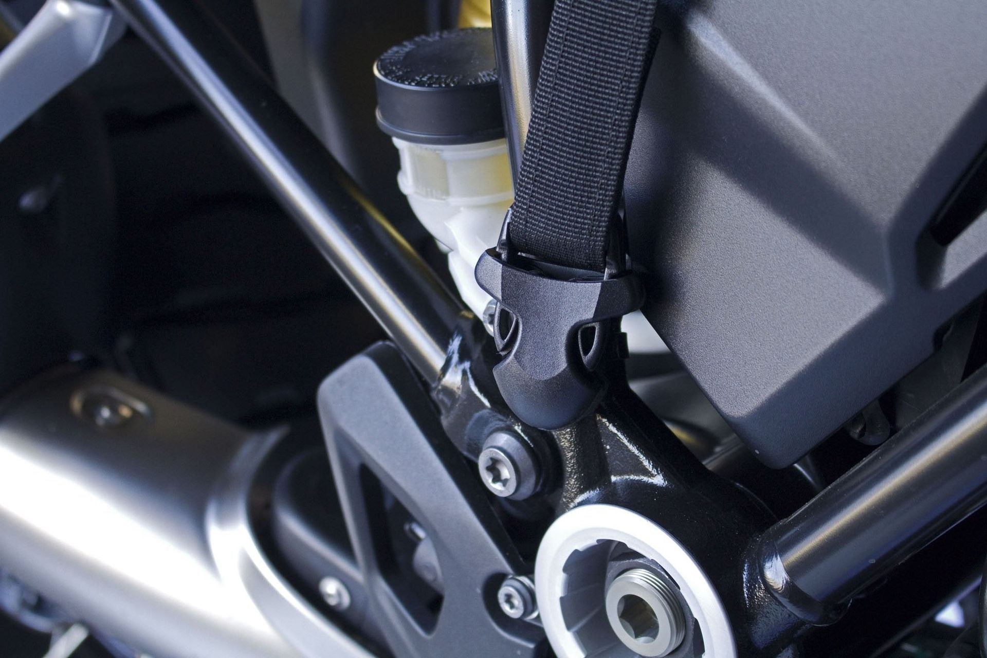 enduristan-rear-fastening-buckles-for-sandstorm-hebillas-de-fijaci-n-traseras-pa image 4