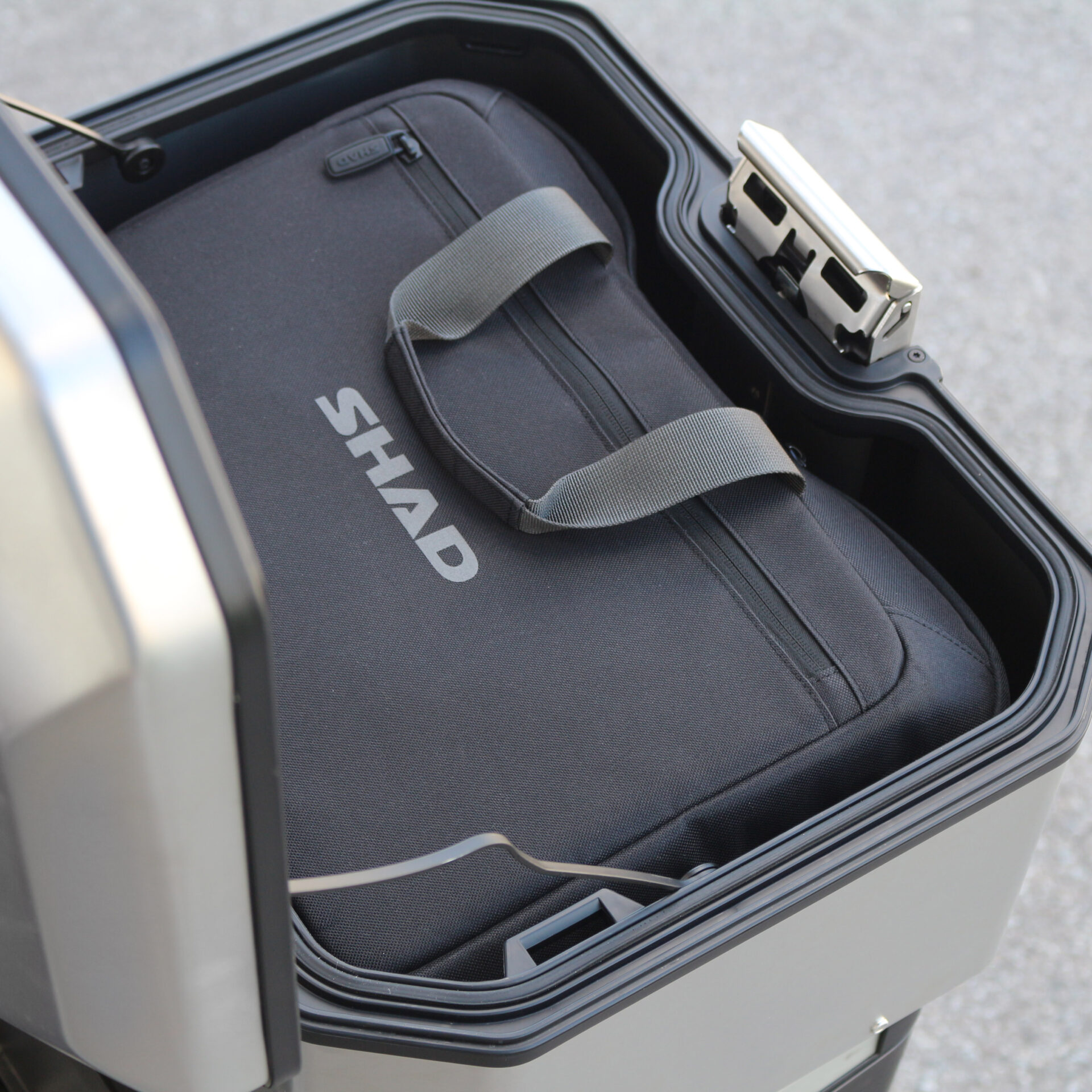 shad-bolsa-interna-para-maletas-terra-22-32l image 7