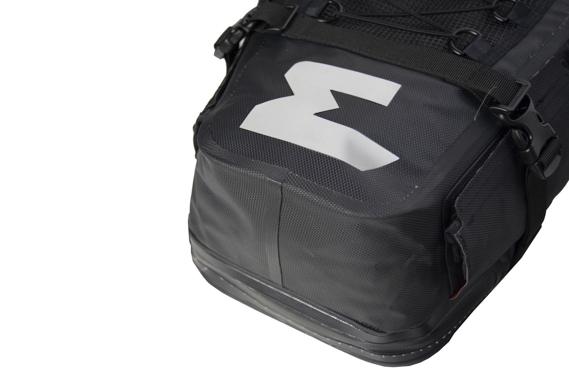 enduristan-hurricane-25-mochila-de-moto-impermeable-25l-con-arn-s-ajustable image 3